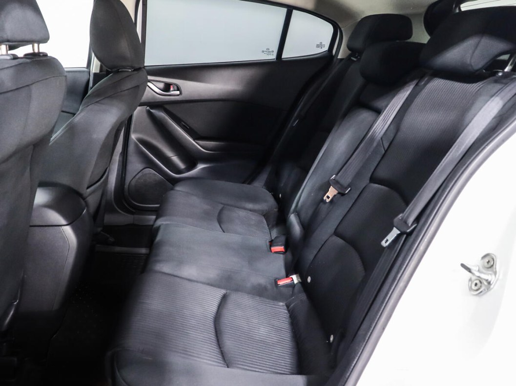 Mazda 3 Supreme 1.5 АКПП, 2015 фото 4