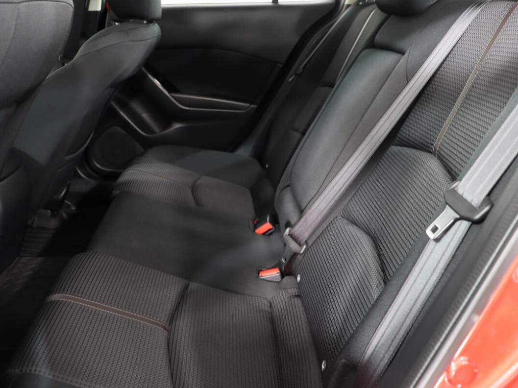 Mazda 3 Active+ 1.5 АКПП, 2019 фото 3