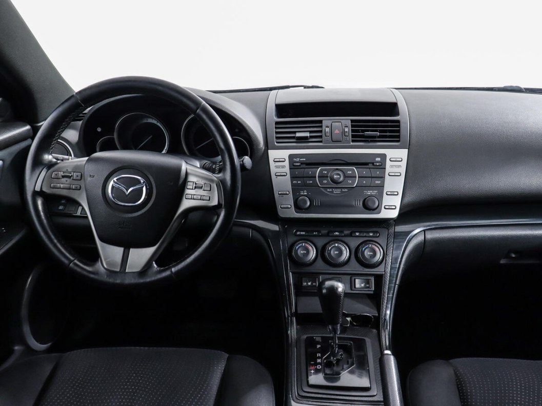 Mazda 6 2.0 АКПП, 2009 фото 3
