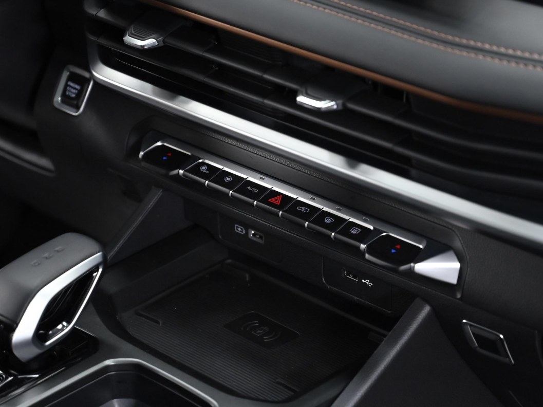 Geely Okavango Flagship (2023) 2.0 АМТ, 2024 фото 14
