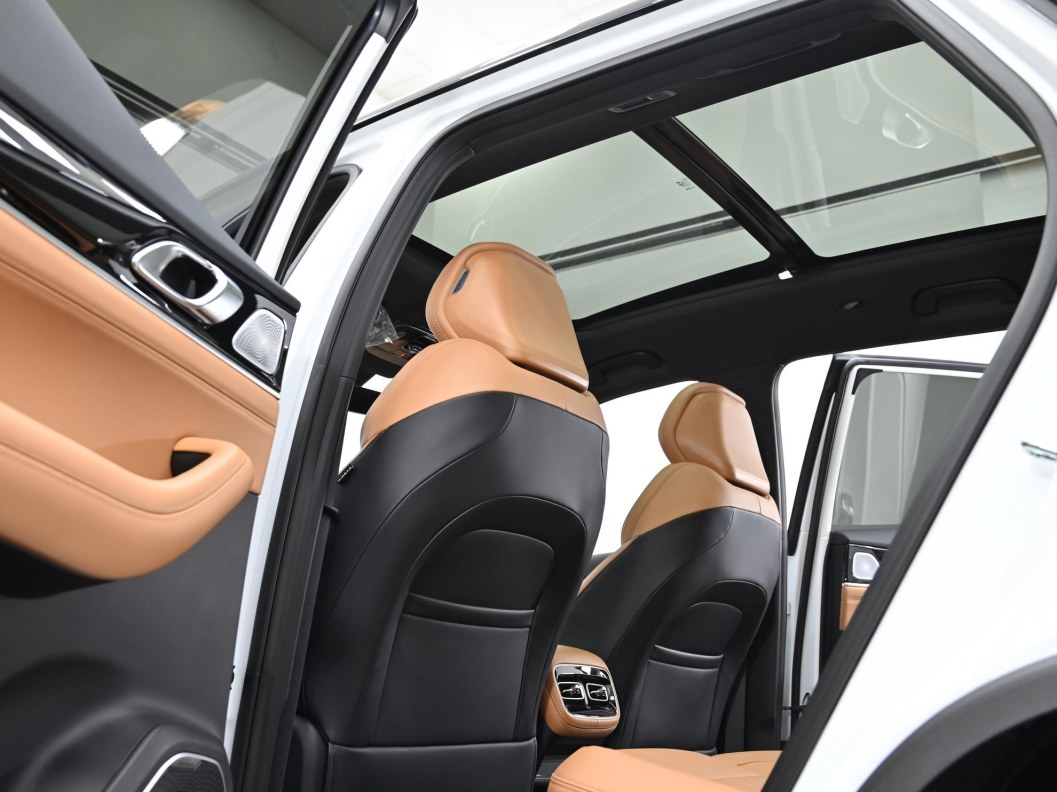 Geely Atlas Flagship 1.5 АМТ, 2025 фото 16