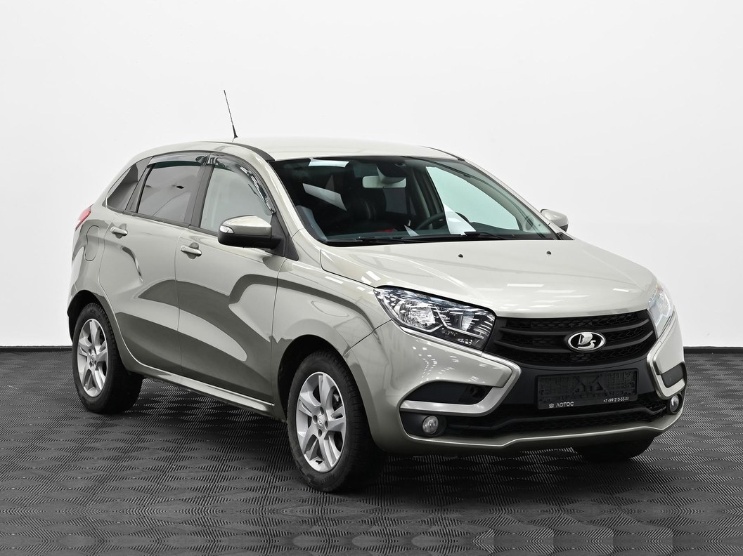 ВАЗ (Lada) XRAY Exclusive (2017) 1.8 АМТ, 2018 фото 1
