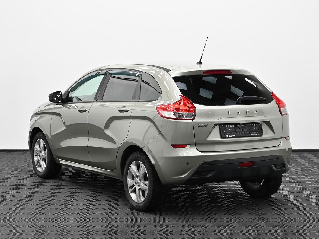 ВАЗ (Lada) XRAY Exclusive (2017) 1.8 АМТ, 2018 фото 4