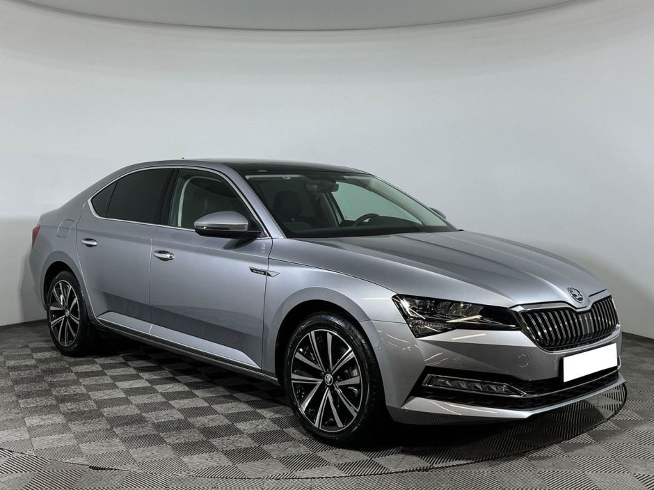 Skoda Superb Luxury 2.0 РКПП, 2024 фото 2