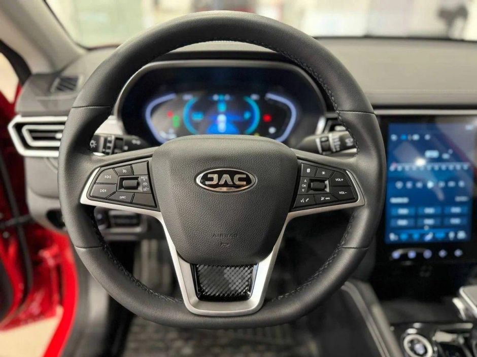 JAC J7 Tech 1.5 CVT фото 7