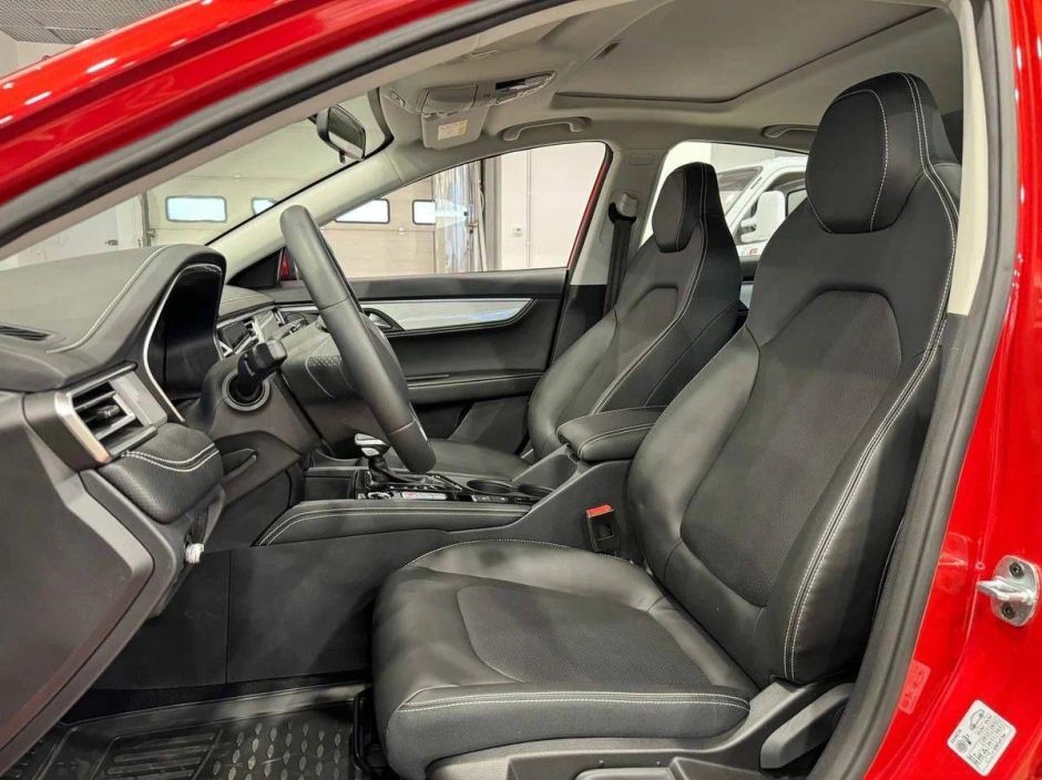 JAC J7 Tech 1.5 CVT фото 10
