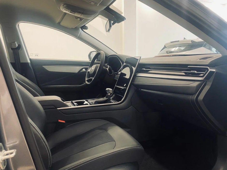 Москвич 6 Комфорт 1.5 CVT фото 5