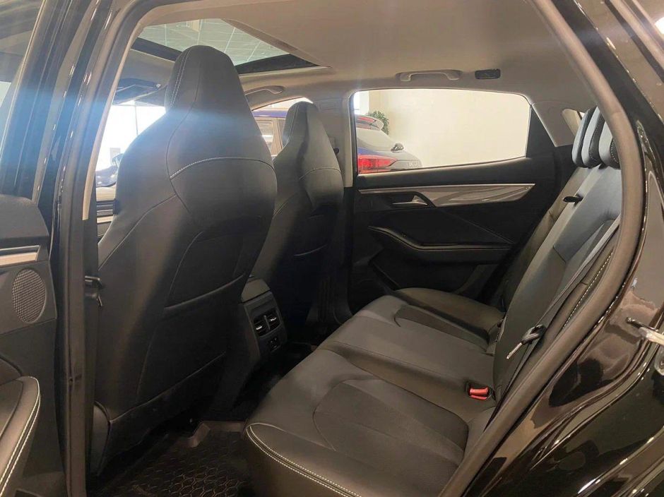 Москвич 6 Комфорт 1.5 CVT фото 6