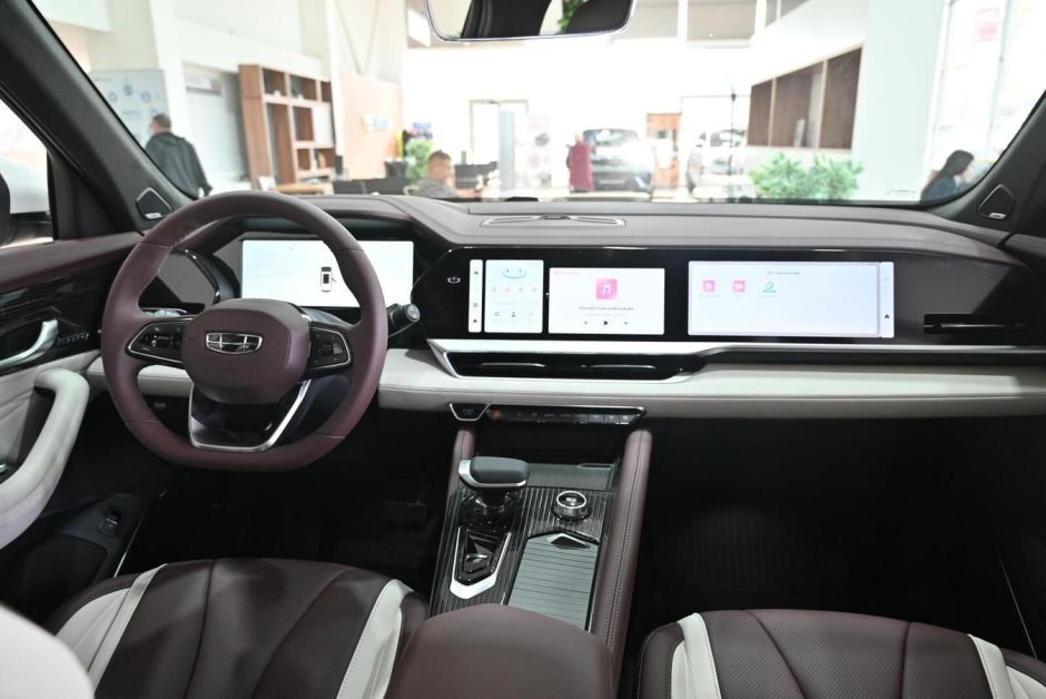 Geely Monjaro Exclusive 2.0 АКПП, 2024 фото 8