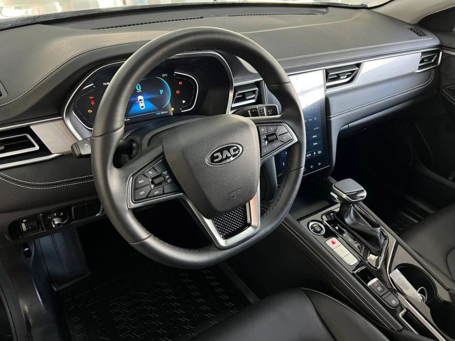 JAC J7 Luxury 1.5 CVT фото 13