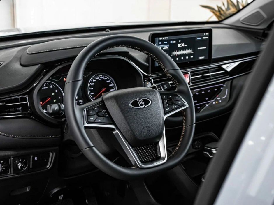 Москвич 3 Стандарт 1.5 CVT фото 6