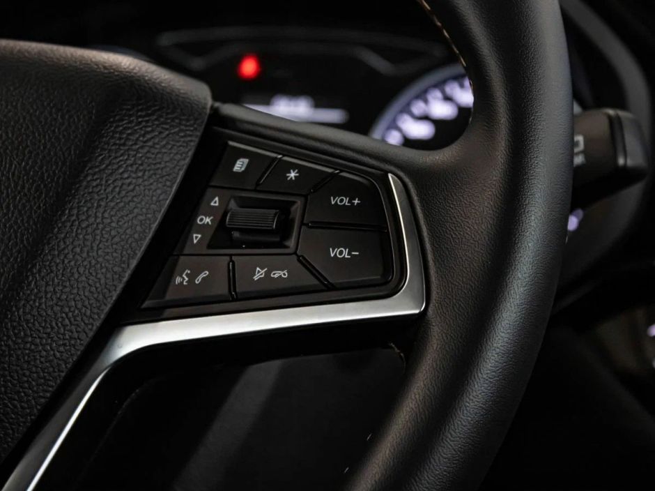 Москвич 3 Стандарт 1.5 CVT фото 10