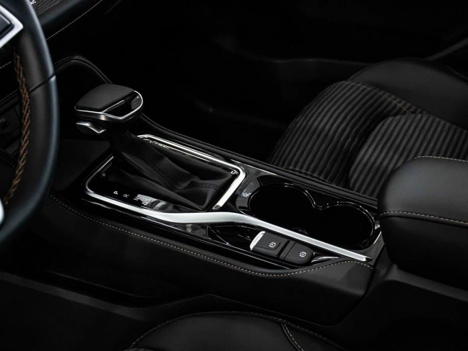 Москвич 3 Стандарт 1.5 CVT фото 15