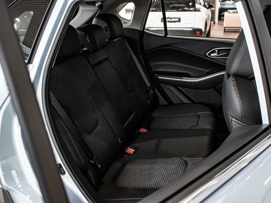 Москвич 3 Стандарт 1.5 CVT фото 19