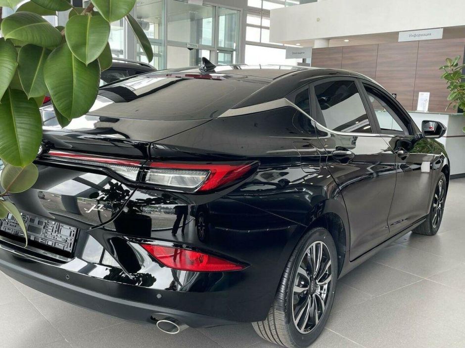 JAC J7 Luxury 1.5 CVT, 2024 фото 4