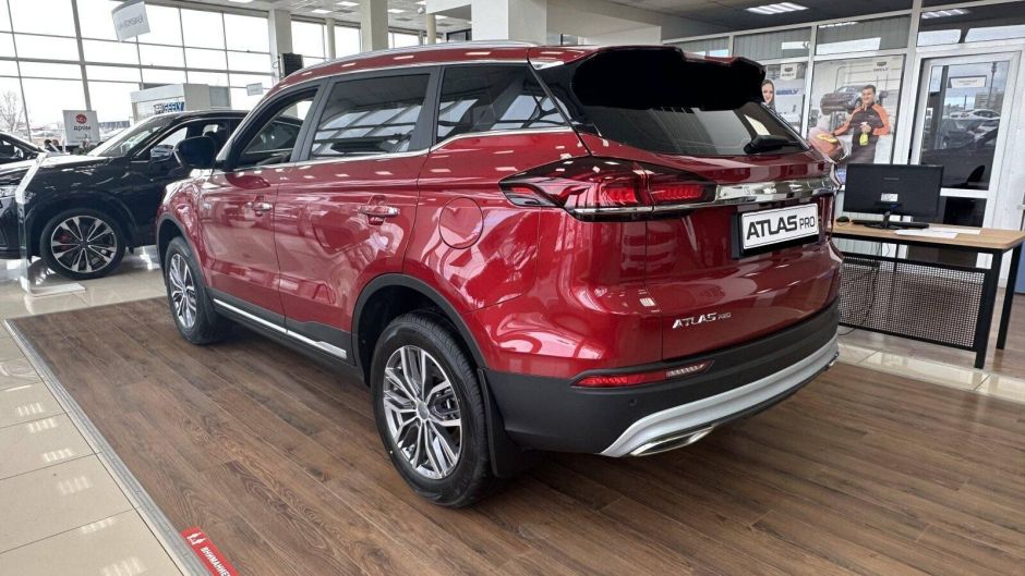 Geely Atlas Pro Comfort 1.5 АКПП, 2024 фото 2