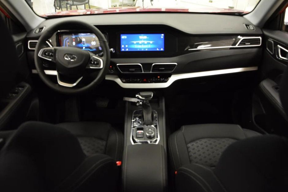 Kaiyi X3 Comfort 1.5 CVT фото 3