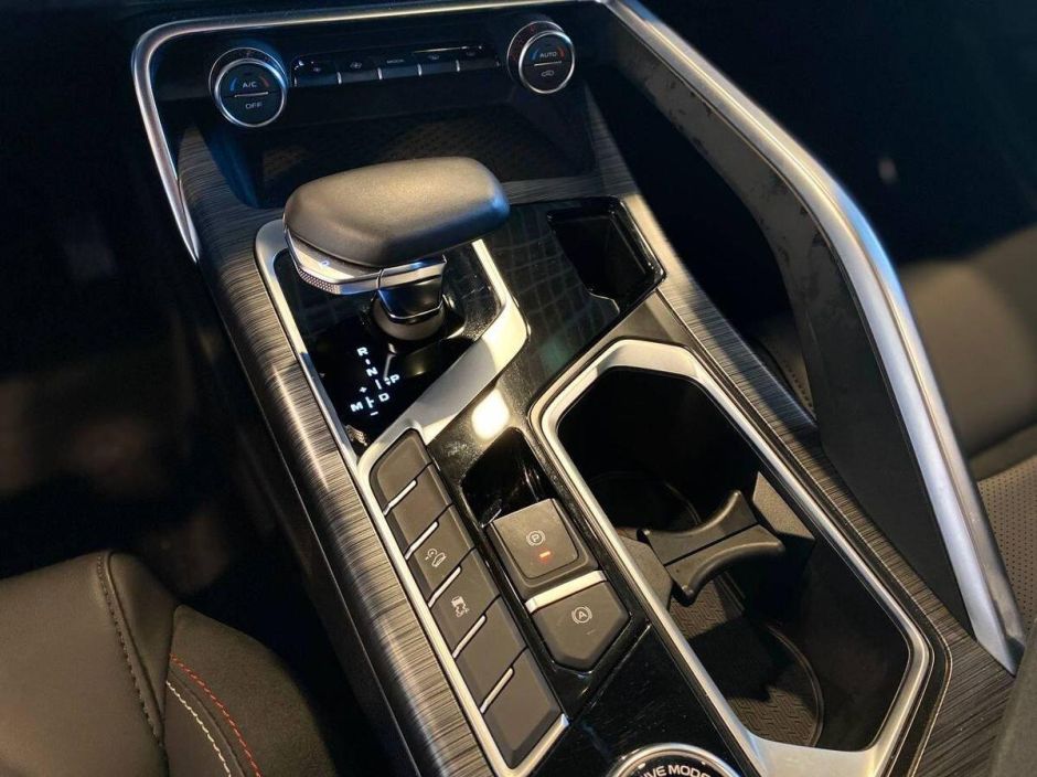 Geely Tugella Flagship Sport 2.0 АКПП фото 10