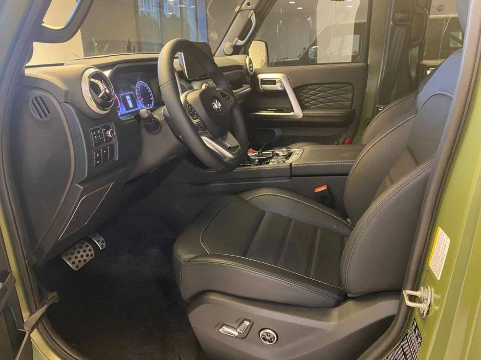 Baic BJ40 Flagship 2.0 АКПП фото 7