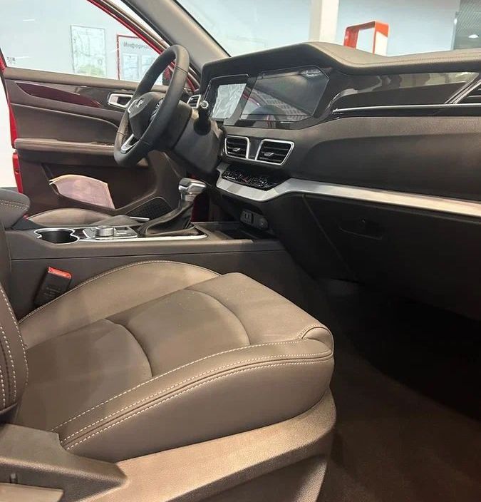 Kaiyi X3 Luxury 1.5 CVT фото 6