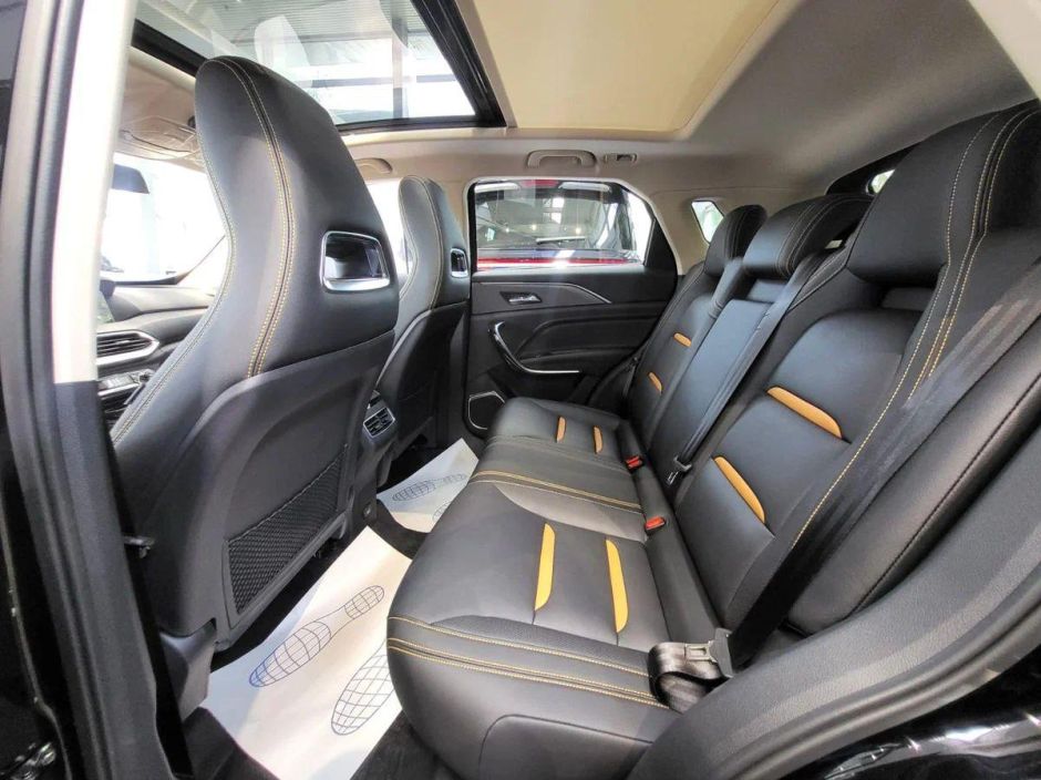 FAW Bestune T77 Luxury (DCT) 1.5 АМТ фото 7