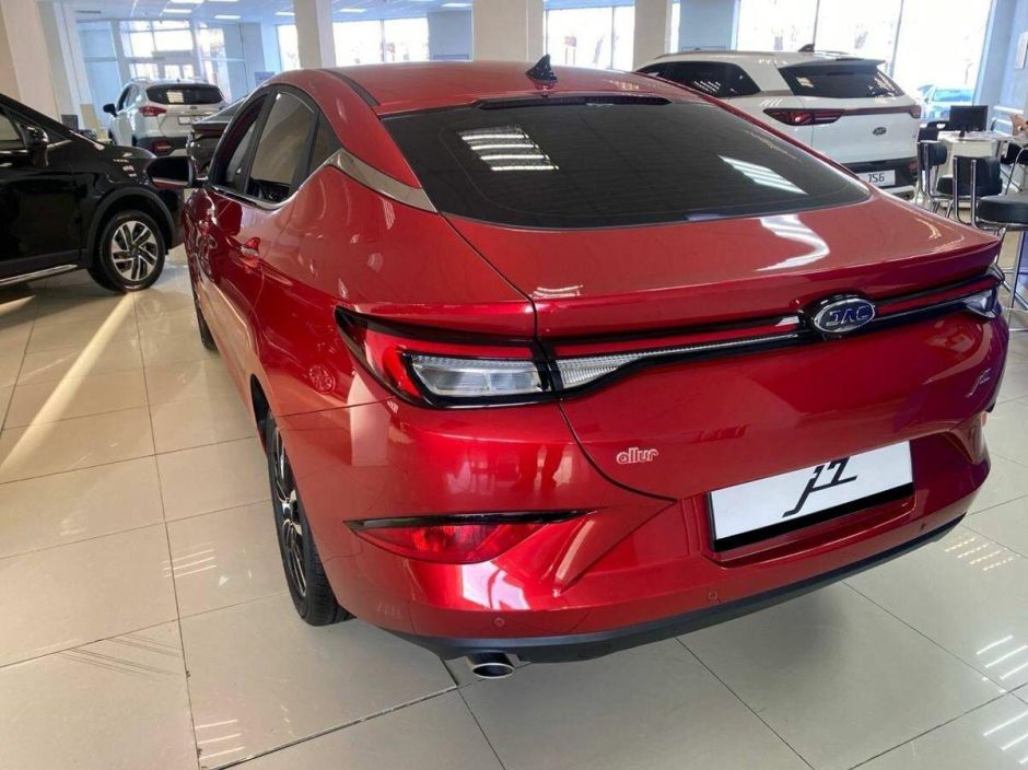 JAC J7 Luxury 1.5 CVT, 2024 фото 3