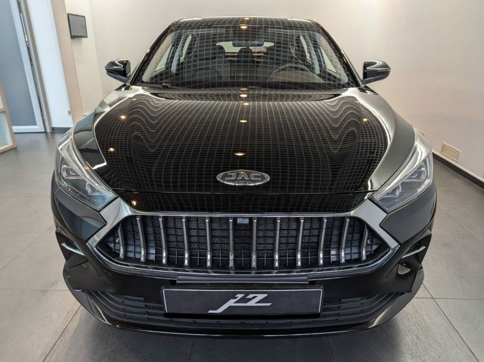 JAC J7 Luxury 1.5 CVT, 2024 фото 2
