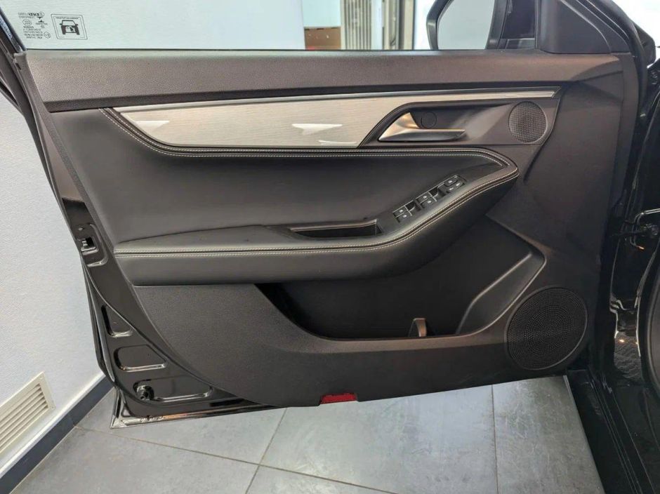 JAC J7 Luxury 1.5 CVT, 2024 фото 9