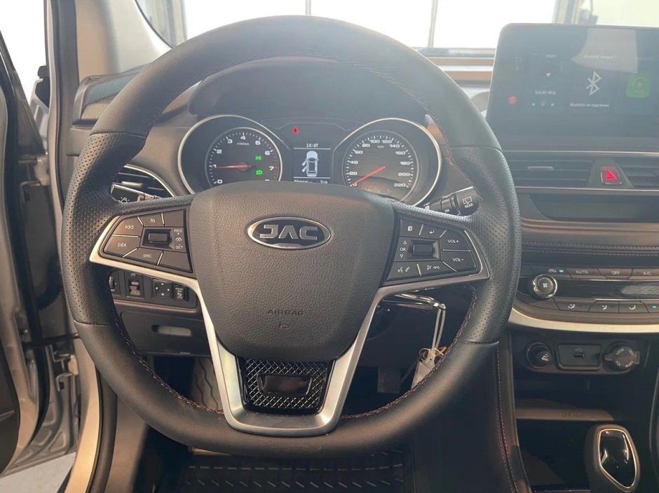 JAC JS3 Luxury 1.6 CVT фото 9