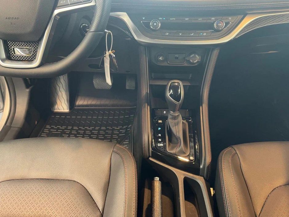JAC JS3 Luxury 1.6 CVT фото 13