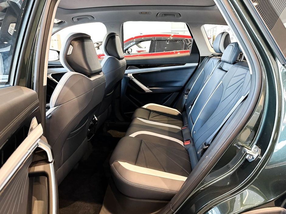 Geely Atlas Flagship Sport 2.0 АКПП, 2024 фото 7