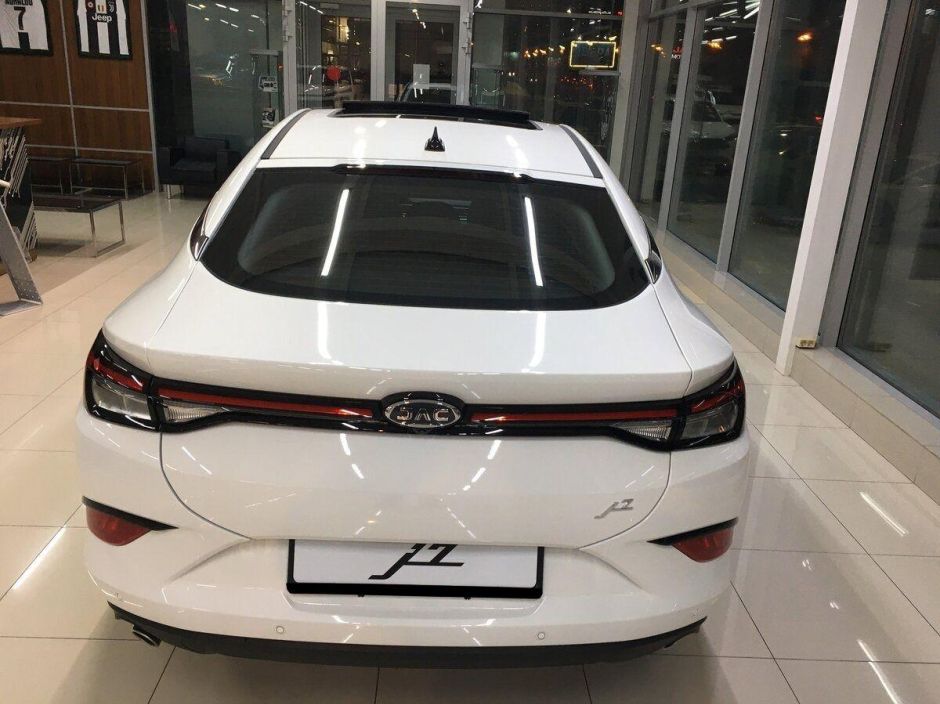 JAC J7 Tech 1.5 CVT, 2024 фото 3