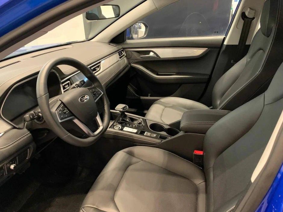 JAC J7 Luxury 1.5 CVT, 2024 фото 10